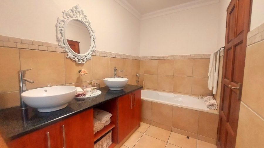 2 Bedroom Property for Sale in Melodie North West